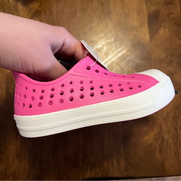NWT Wonder Nation Eva Pink and White Slip-On Sneakers Toddler Girl Size 5/6 - Picture 7 of 7